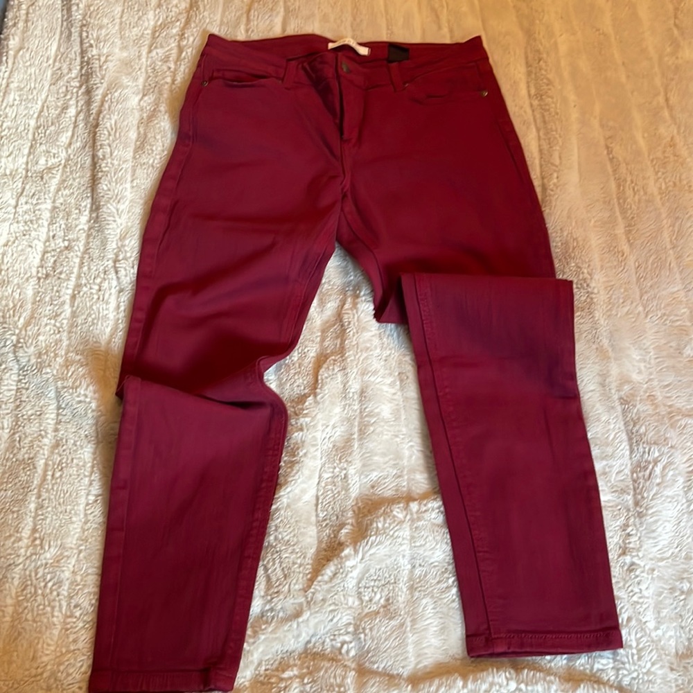 💕4/$25💕 Eunina burgundy jeans